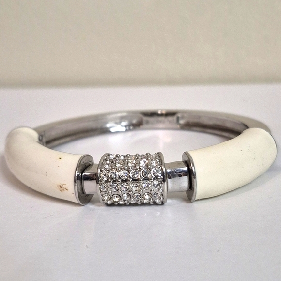 Lia Sophia Bracelet Silver White with some Bling Bangle - Picture 5 of 6